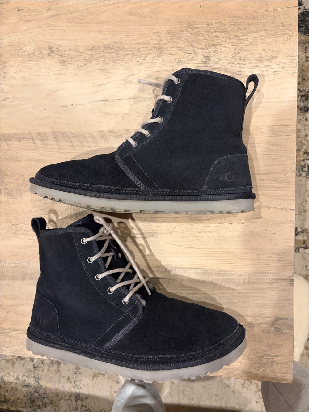 UGG Men's Navy Suede Chukka Boots with light grey laces and fur - Picture 3 of 10